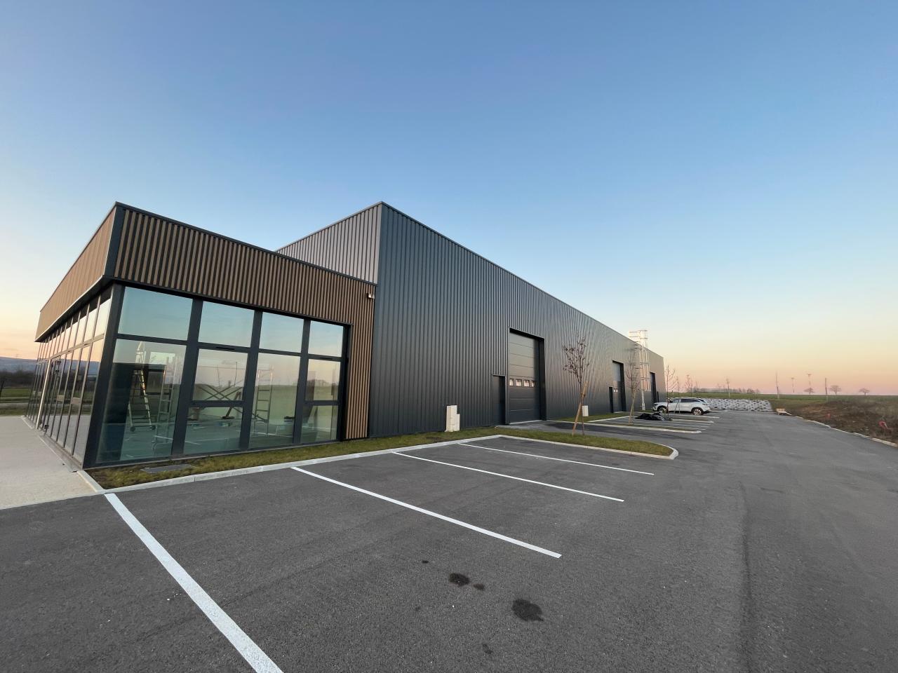 Local d'activité Nuits-Saint-Georges 646m² Location local d'activité Nuits-Saint-Georges Côte-d'Or OLACT2529200 0